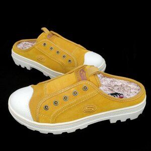 Skechers Roadies Cozy Goes Wheat Yellow Comfort Slip-on Shoes Women's 7.5